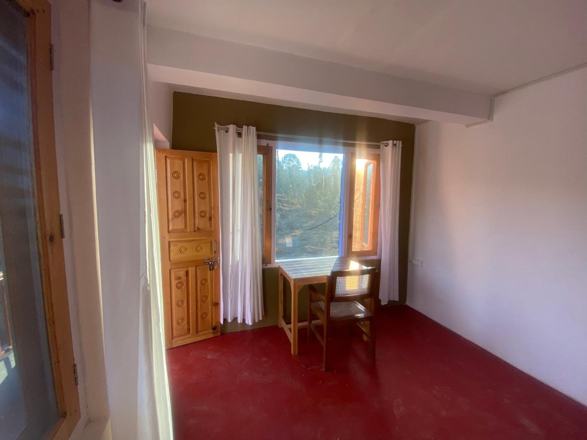 Brook Cottage Champawat Екстер'єр фото
