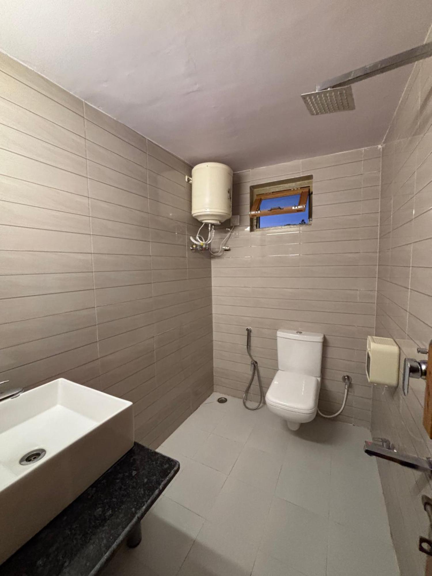 Brook Cottage Champawat Екстер'єр фото